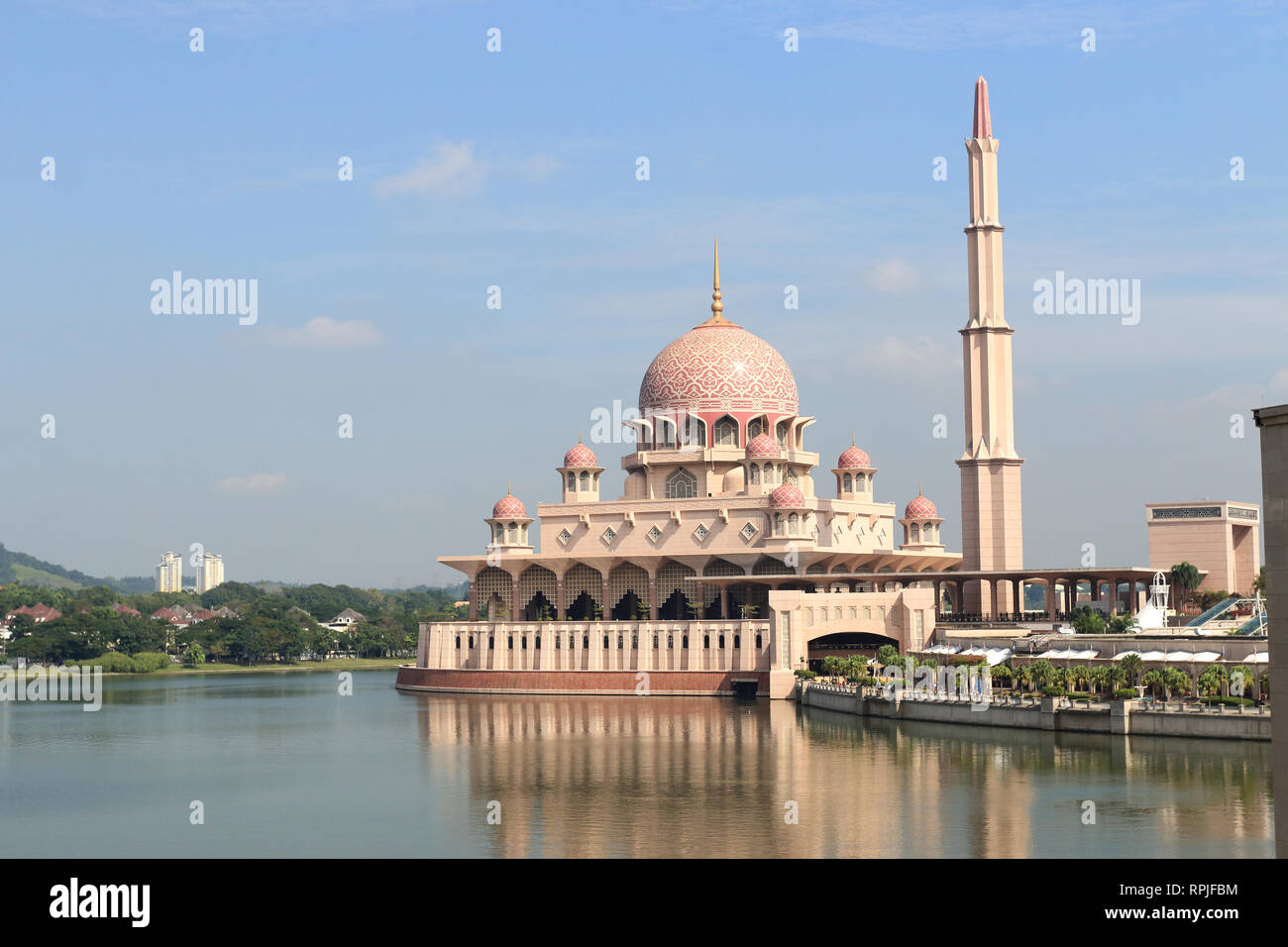 Masjid Putra o Putra moschea a Putrajaya Malaysia Foto Stock