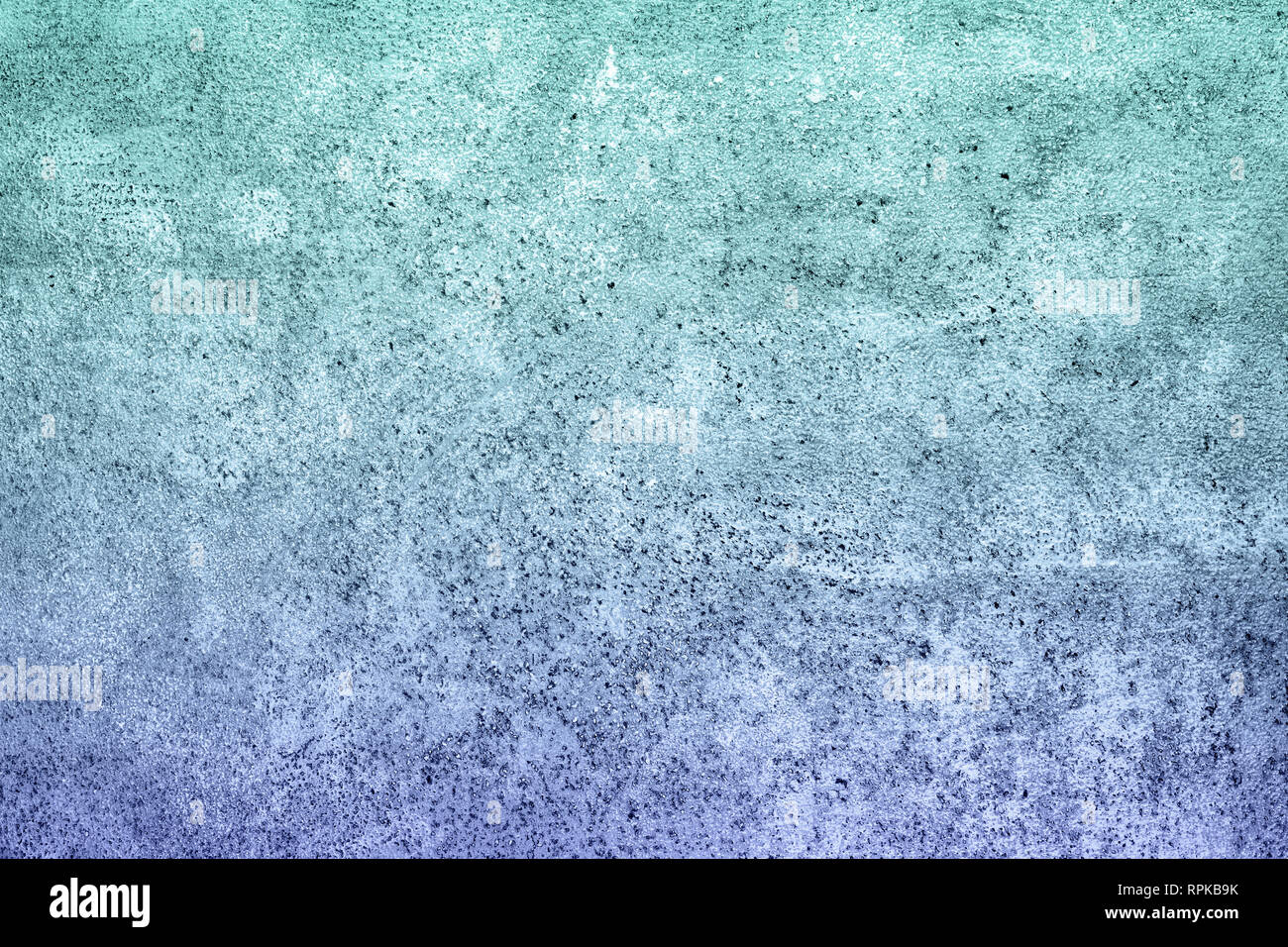 Il turchese gradiente viola intonaco concreto sfondo con piccole macchie. Foto Stock