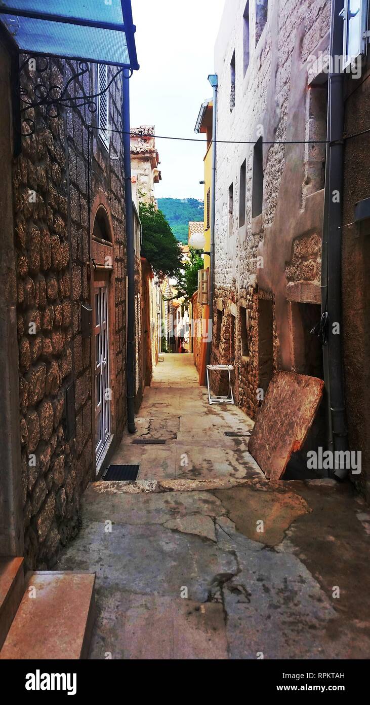 Piccola strada sulla isola di Krk Foto Stock