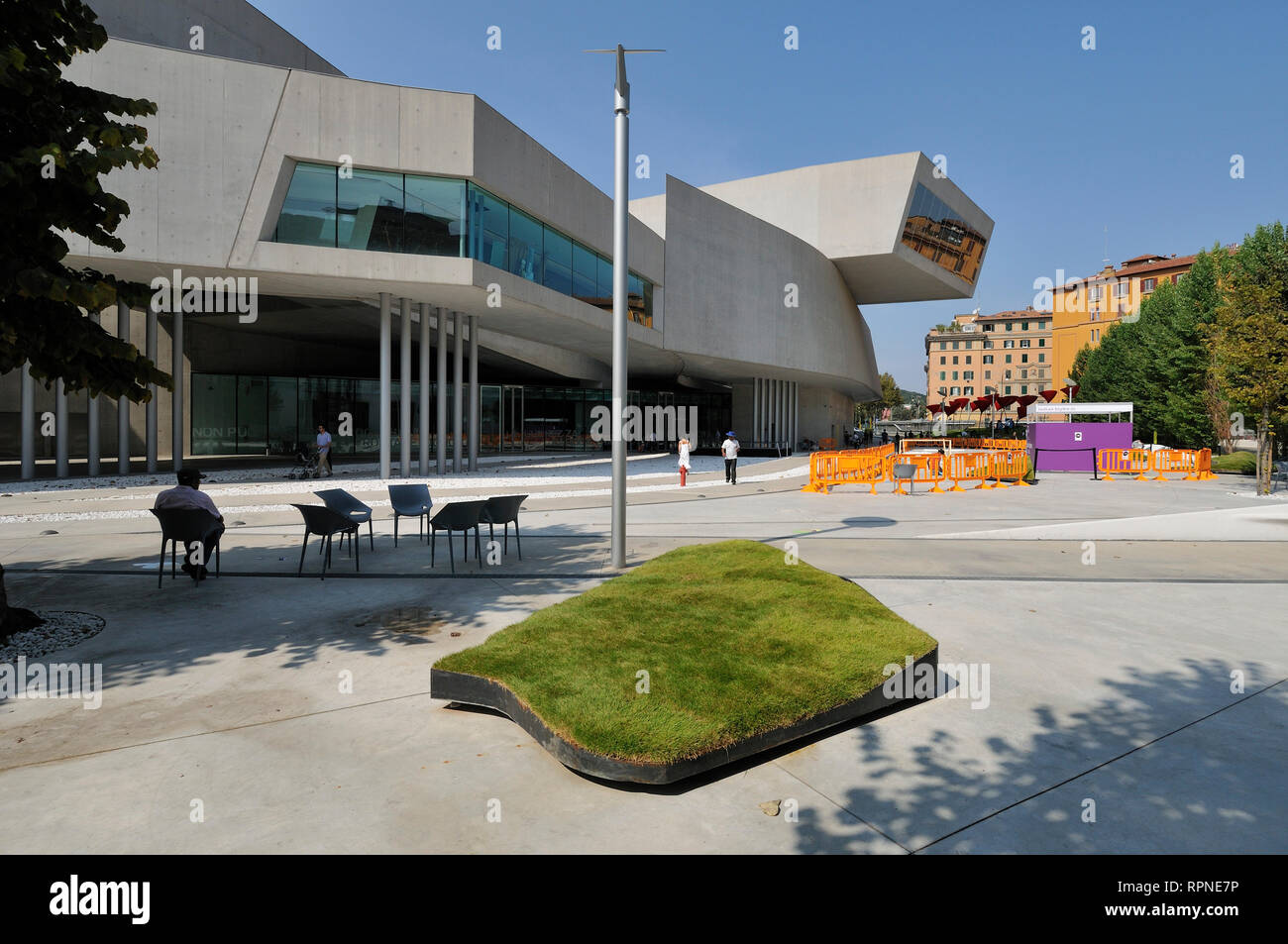 Roma. L'Italia. Il MAXXI Museo Nazionale della arti del XXI secolo (Museo nazionale delle arti del XXI secolo), progettato da Zaha Hadid, aperto 2010. Foto Stock