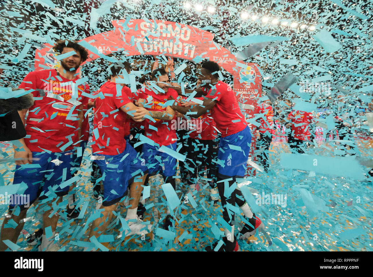 Foto Simone Raso/LaPresse 22-02-2019 Varese (Italia)basketItalia vs Ungheria - Qualificazioni Mondiale Basket Cina 2019Nella foto: festa Italia dopo la vittoriaPhoto Simone Raso/LaPresse 22-02-2019 Varese (Italia)basketItalia vs Ungheria vs World Cup 2019 qualifiersin il pic: Italia celebra Foto Stock