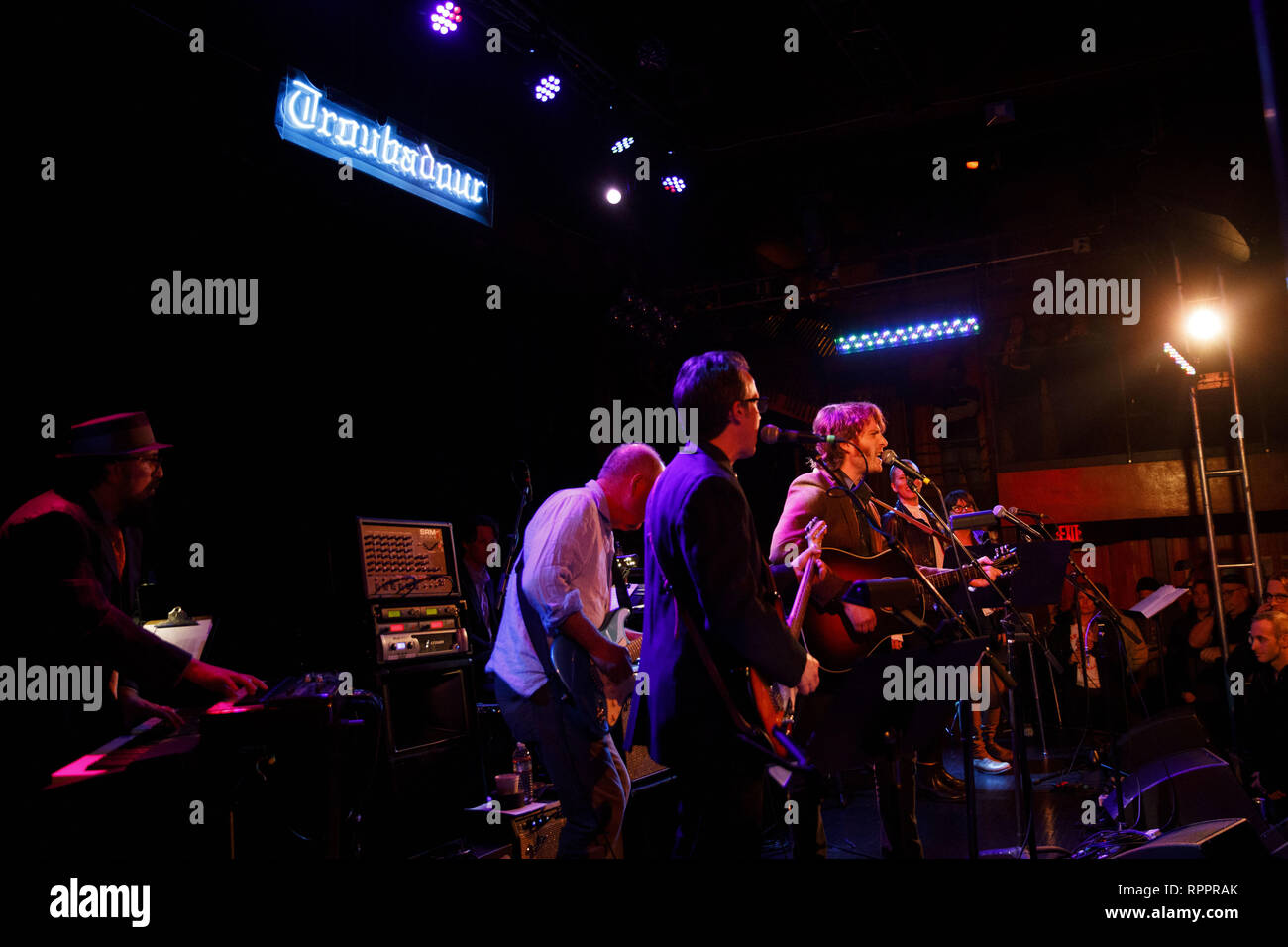 West Hollywood, CA, Stati Uniti d'America. Il 9 febbraio, 2019. Logan Ledger esegue durante un saluto a John Prine presso il trovatore sabato 9 febbraio 2019 in West Hollywood, California Prine fu onorato durante l'annuale pre-Grammy Awards raduno della Americana Music Association. © 2019 Patrick T. Fallon Credito: Patrick Fallon/ZUMA filo/Alamy Live News Foto Stock