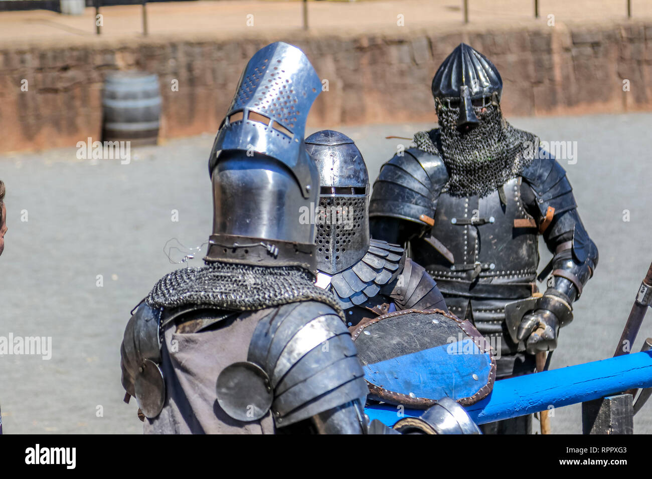 Victoria, Australia. 23 feb 2019. Western lupi - tutta la forza di combattimento medievale-23 Febbraio 2019 - Kryal Castle, Ballarat, Victoria, Australia.contatto pieno, pieno vigore, armi in acciaio lottando come nulla di quello che hai mai visto prima, come i ragazzi del AMCF (australiano di combattimento medievale Federation ) Duca per preparare i campionati del mondo di alcuni dei più intensi combattimenti che sarà sempre la testimonianza. Credito: Brett keating/Alamy Live News Foto Stock