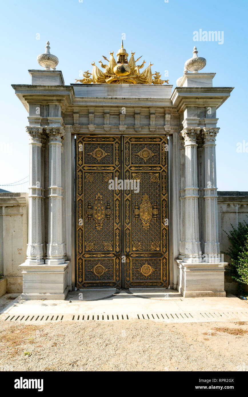 Bosphorus porta del Palazzo Beylerbeyi ad Istanbul in Turchia Foto Stock