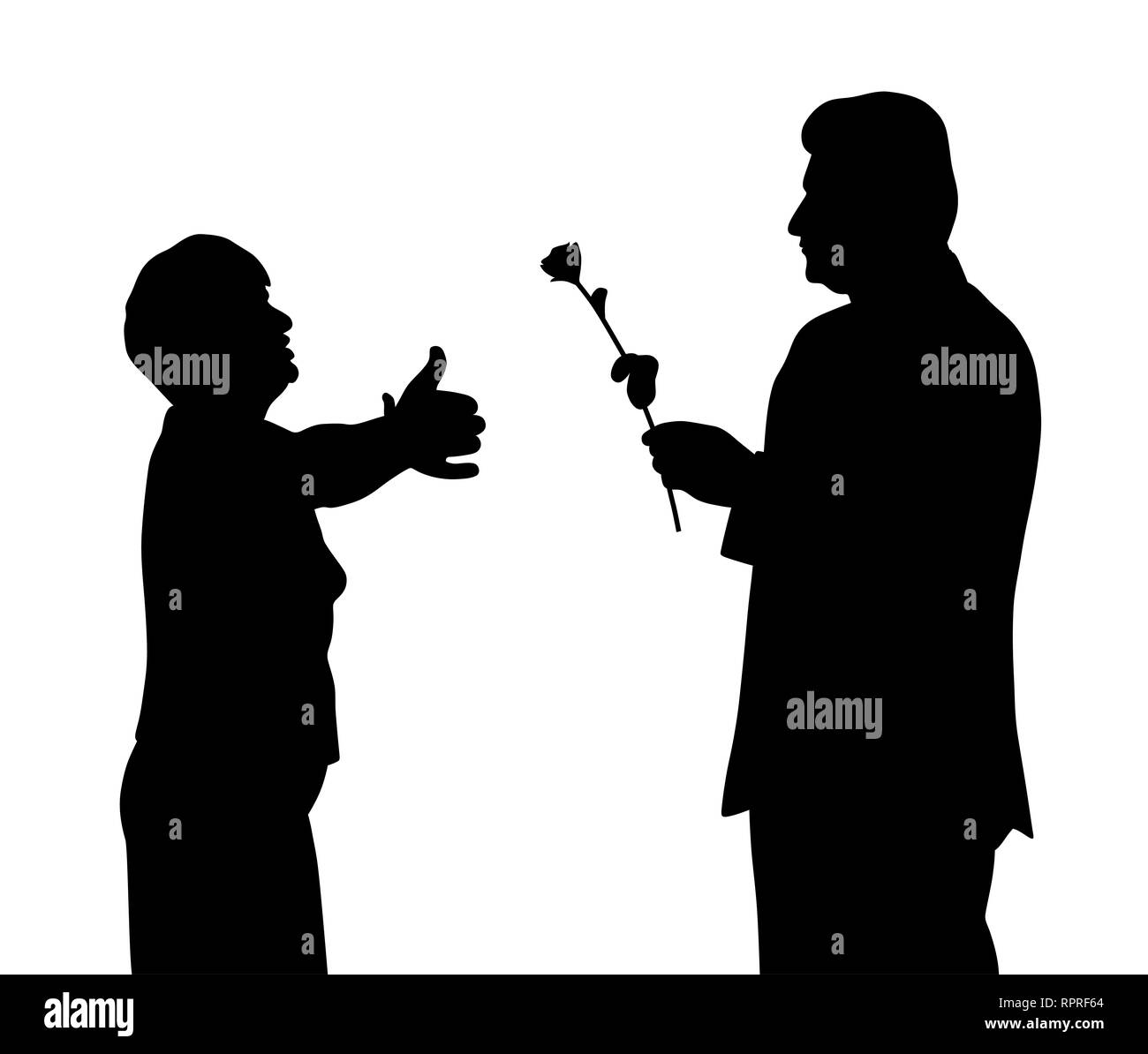 Donna anziana vuole abbracciare un uomo che dà una rosa Foto Stock