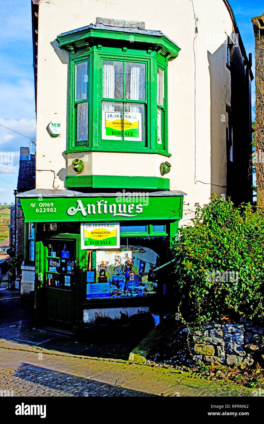 Negozio di antiquariato, Middleham, North Yorkshire, Inghilterra Foto Stock