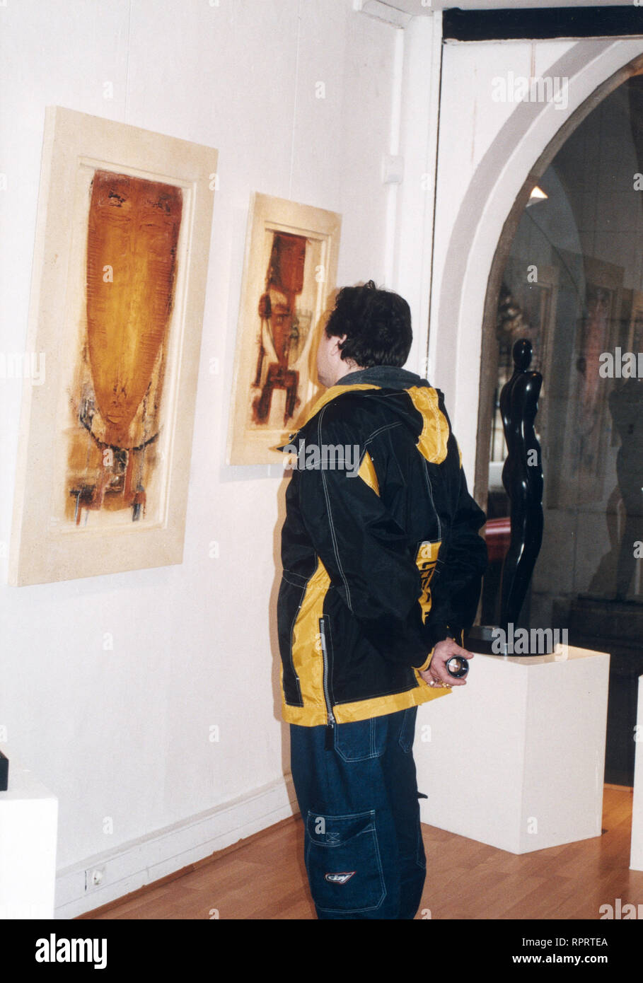 Bildmotiv: Parigi, Galerie-Besucher in einer der zahlreichen gallerie Marais-Viertel im. 01/2001 / Überschrift: Parigi Foto Stock