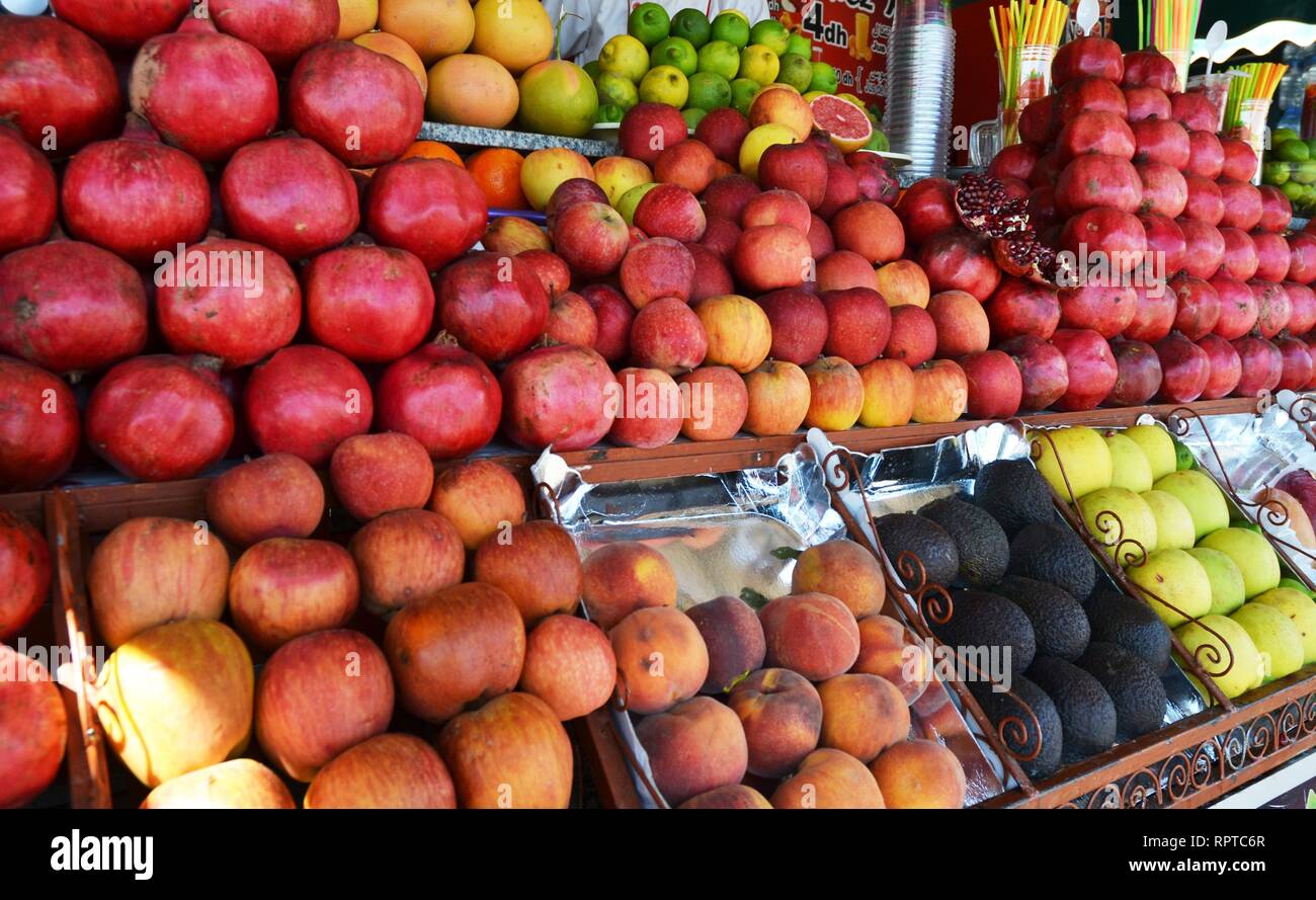 Succo di frutta stallo a Jemaa El-Fná Square Foto Stock