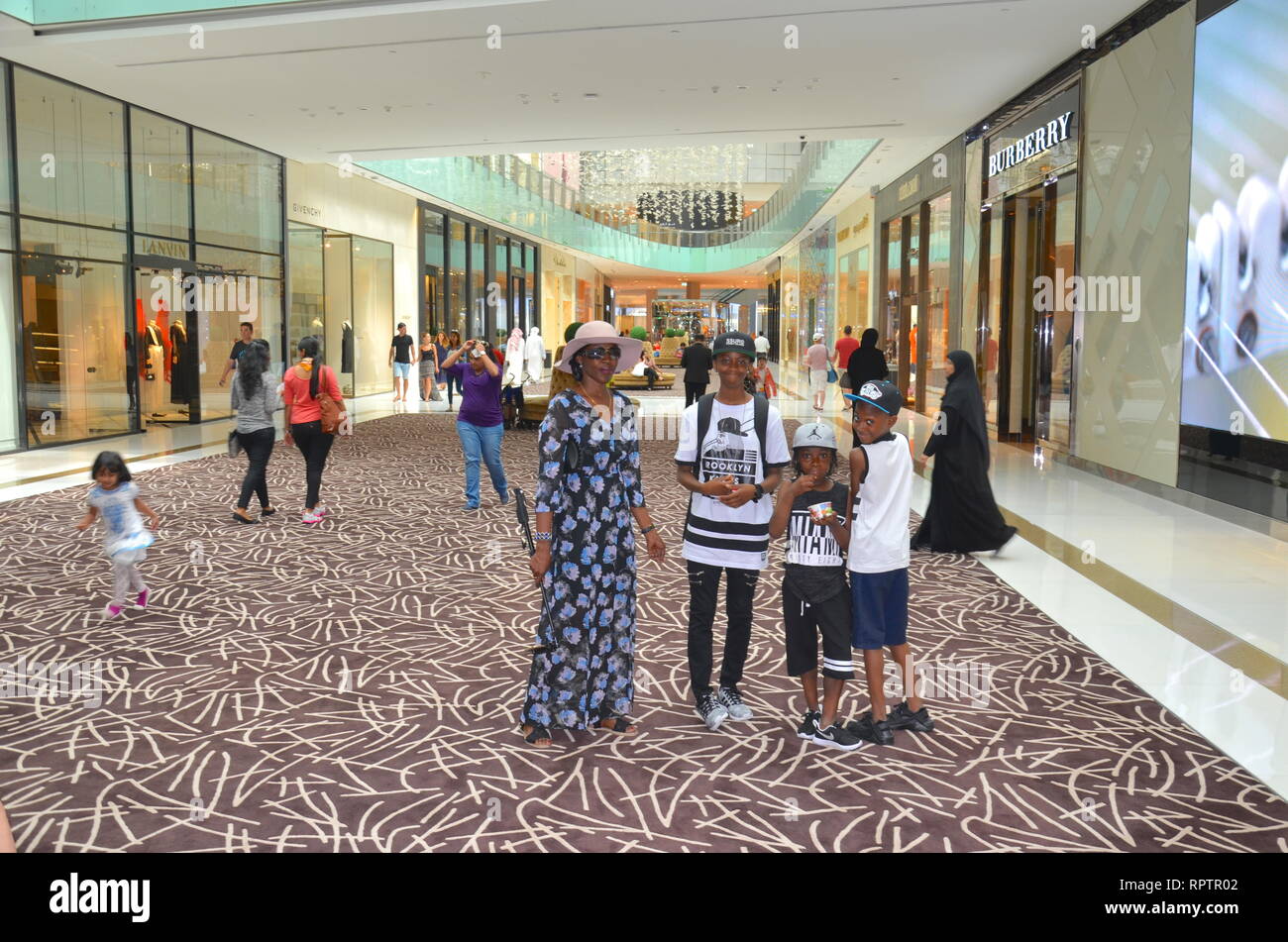 Afro-caraibica presso il centro commerciale di Dubai Foto Stock