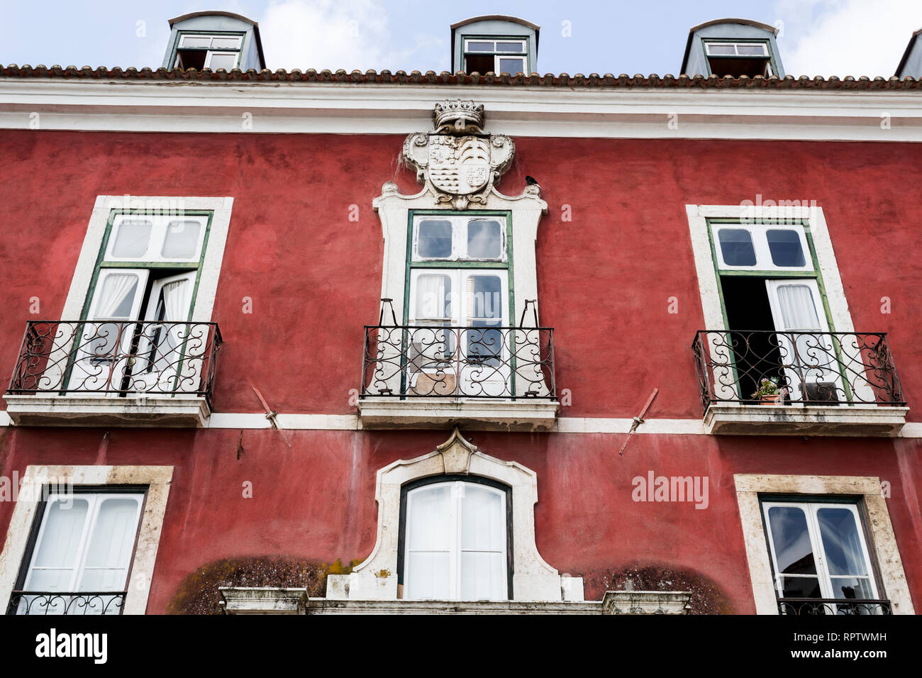 Particolare della facciata del xvii secolo Azurara Palace, che ospita il Museo del portoghese Arti Decorative, a Lisbona, Portogallo Foto Stock