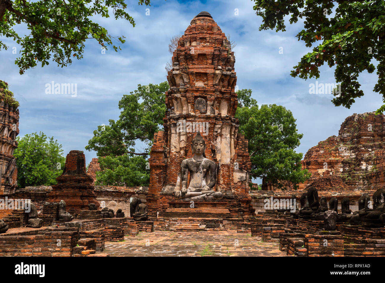 La città è stata fondata nel 1350 dal re U-Thong e ne fecero la capitale del suo regno, spesso indicato come il Regno Di Ayutthaya o del Siam. Nel 1767 th Foto Stock
