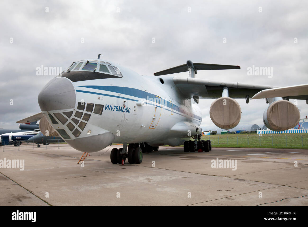 Mezzo sovietica i velivoli militari da trasporto di IL-76MD-90 presso la air show MAKS-2011 in Zhukovsky, Regione di Mosca, Russia Foto Stock
