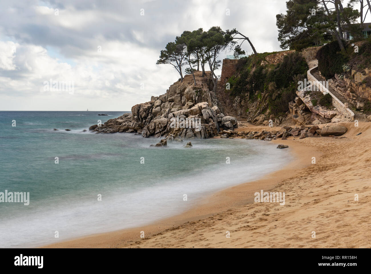 Bellissima Spiaggia di Platja d'aro, Costa Brava, la Catalogna Foto Stock
