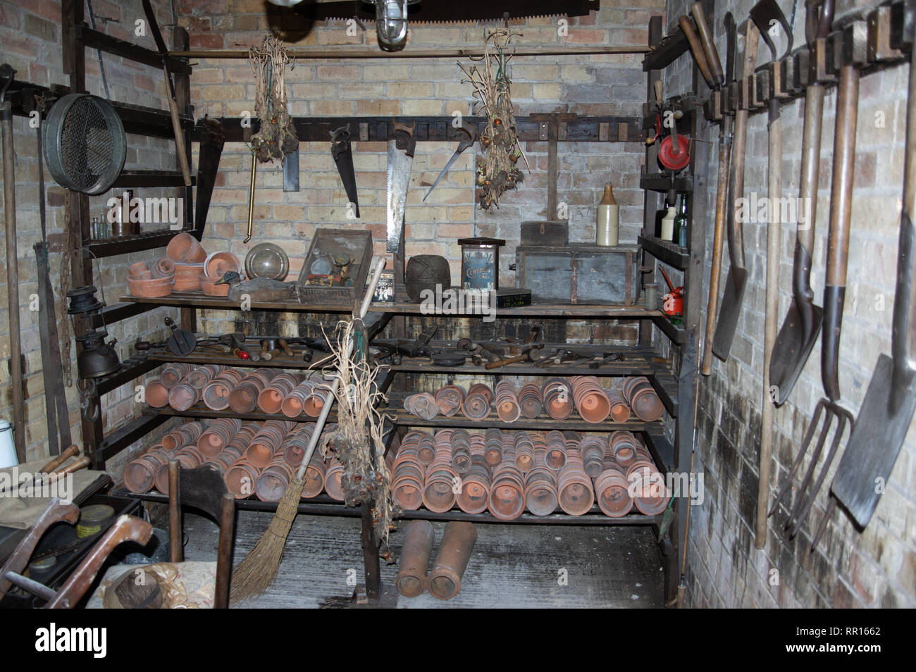 Potting Shed a Burnby Hall Gardens Pocklington Foto Stock