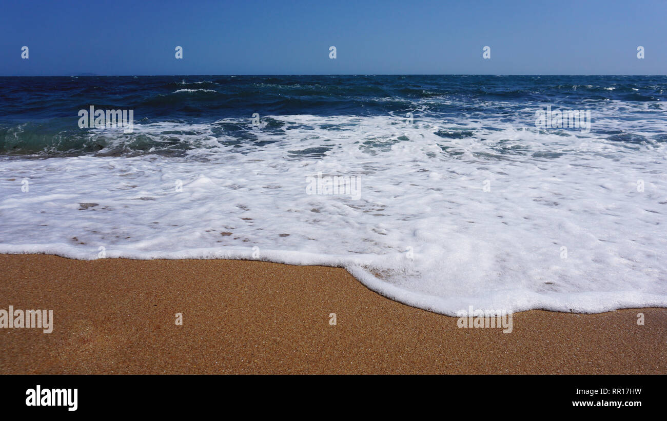Spiaggia Tropicale Onda Oceano Sfondo Sabbia E Mare Blu L