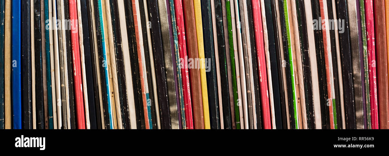 Raccolta di dischi in vinile copre nackground panoramica, vintage concetto musicale Foto Stock
