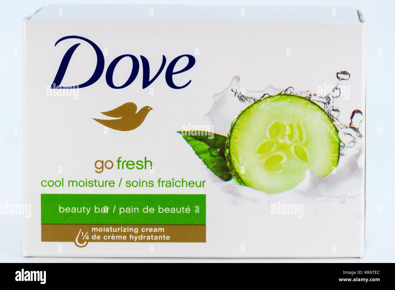 ST. PAUL, MN/STATI UNITI D'America - 24 febbraio 2019: Colomba barretta di sapone nel raggruppamento di tre. Colomba è un personal care marchio di proprietà di Unilever. Foto Stock