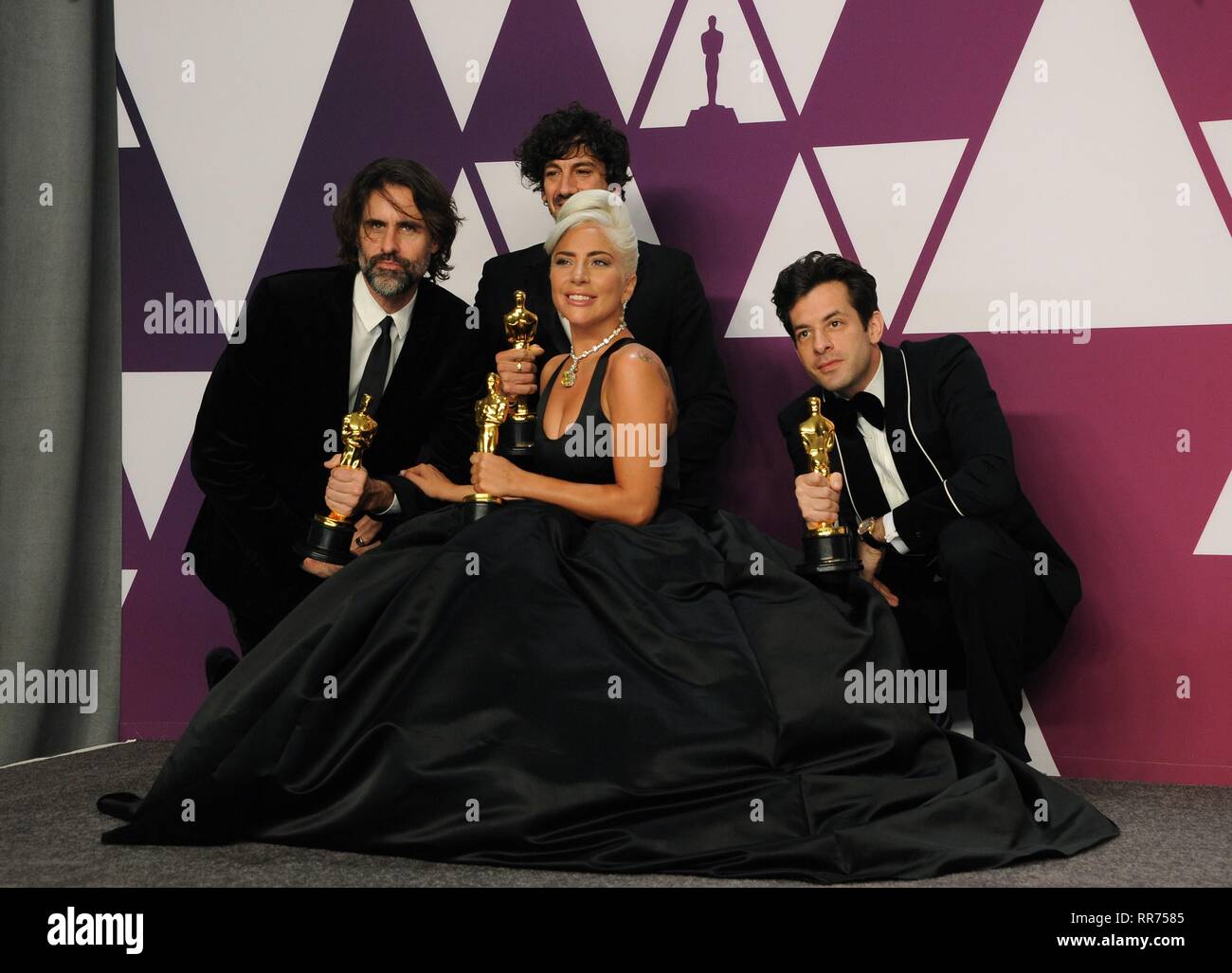 Los Angeles, CA, Stati Uniti d'America. 24 Febbraio, 2019. Lady Gaga, Andrew Wyatt, Anthony Rossomando, Mark Ronson in sala stampa per la 91Academy Awards - Press Room, Dolby Theatre a Hollywood e Highland Center, Los Angeles, CA. 24 febbraio 2019. Credito: Elizabeth Goodenough/Everett raccolta/Alamy Live News Foto Stock