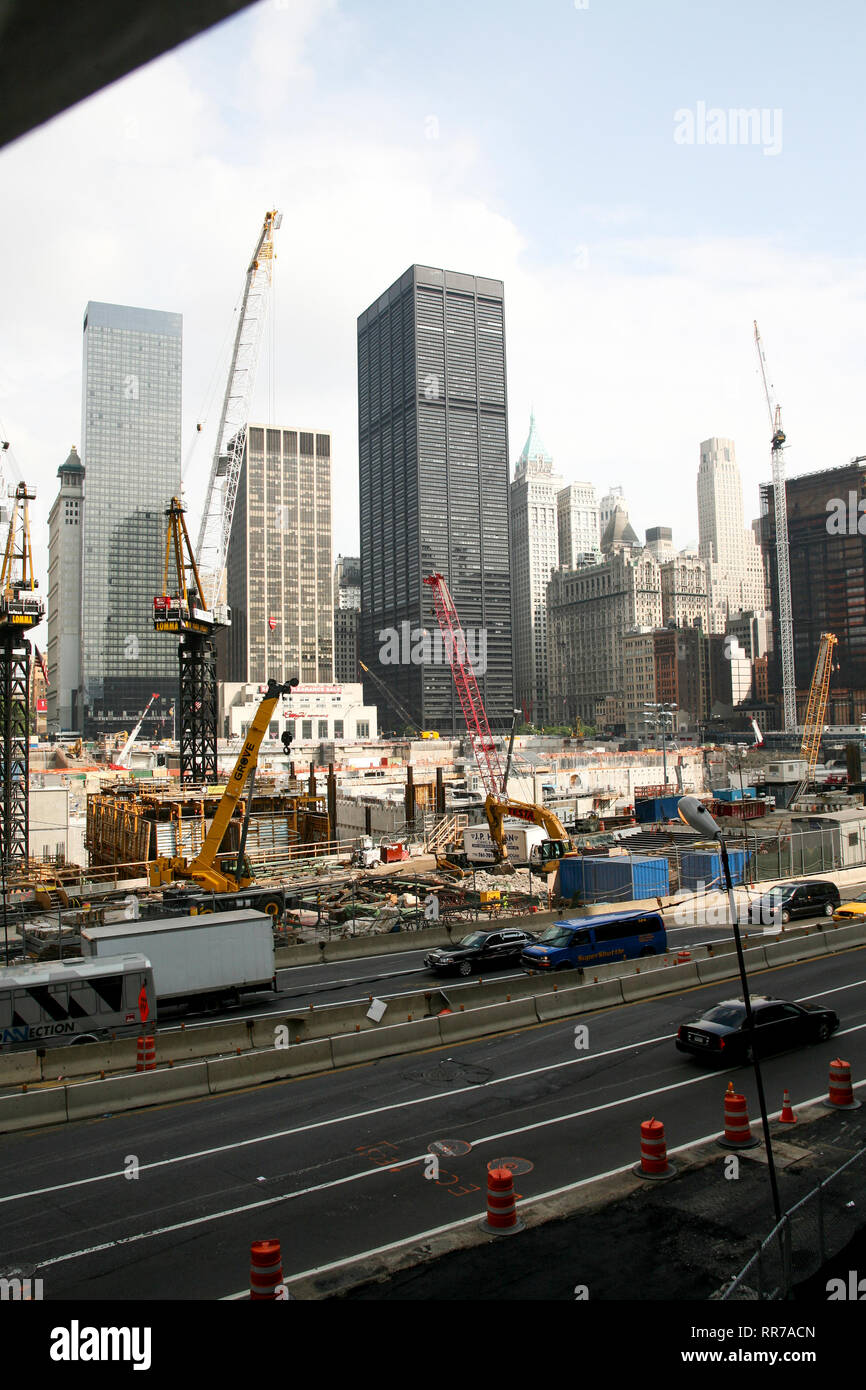 Stati Uniti d'America New York 2008, Ground Zero un edificio sito dopo attentated al WTC Foto Stock