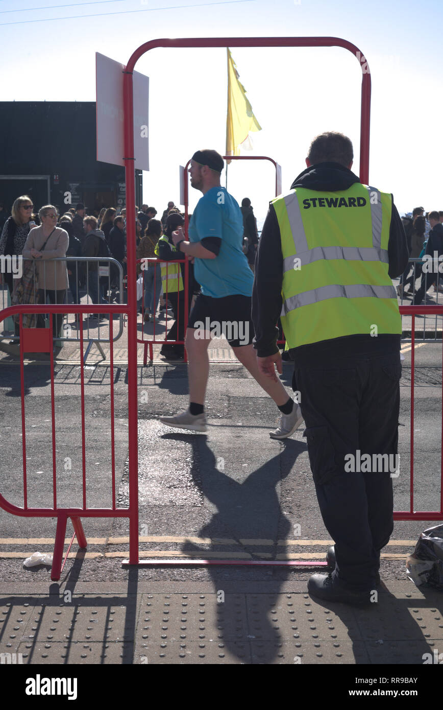 Brighton, Inghilterra il 24 febbraio 2019. Mezza maratona. Foto Stock