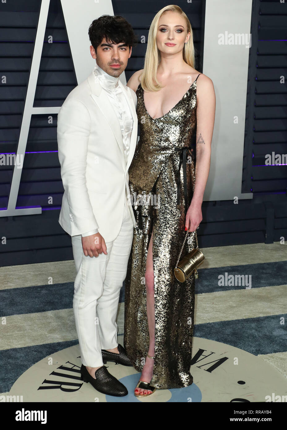 BEVERLY HILLS, Los Angeles, CA, Stati Uniti d'America - 24 febbraio: Joe Jonas e fidanzata/attrice Sophie Turner arrivano al 2019 Vanity Fair Oscar Party a Wallis Annenberg Center for the Performing Arts il 24 febbraio 2019 a Beverly Hills Los Angeles, California, Stati Uniti. (Foto di Xavier COLLIN/Image Press Agency) Foto Stock