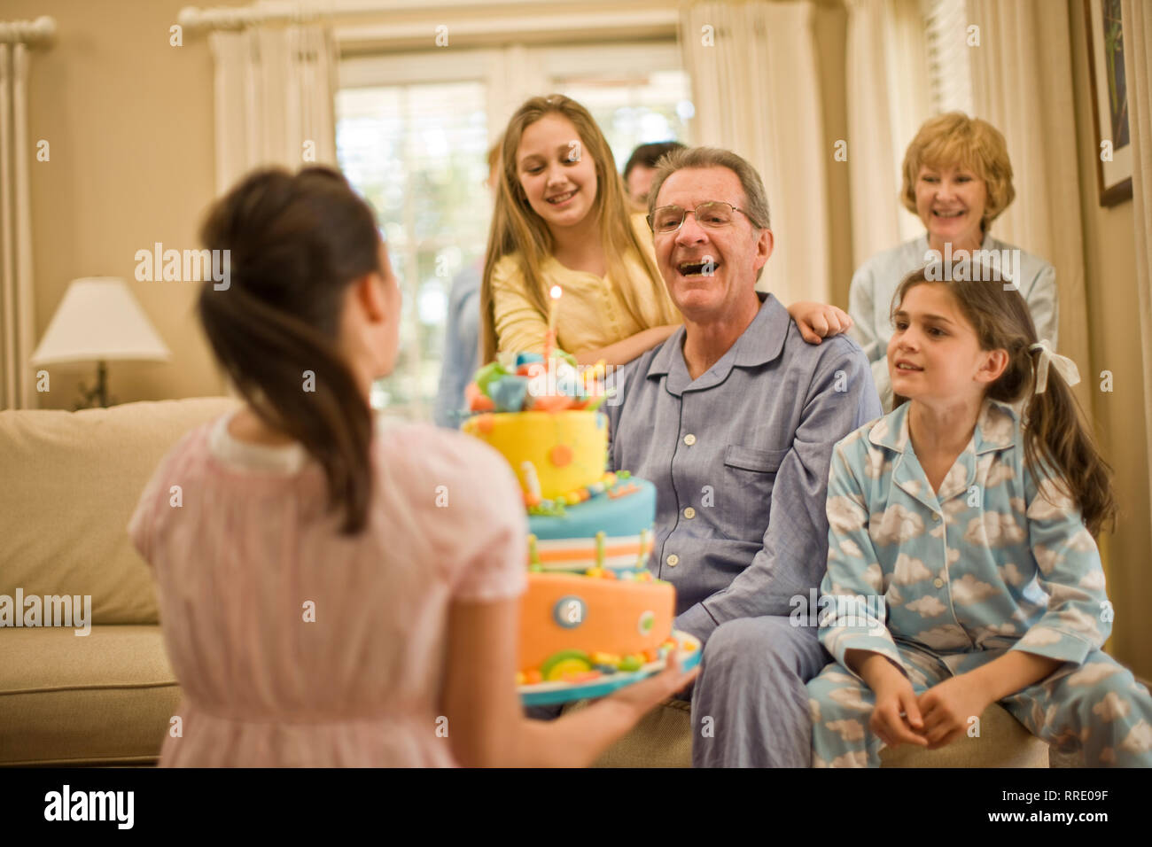Famiglia celebra un compleanno Foto Stock