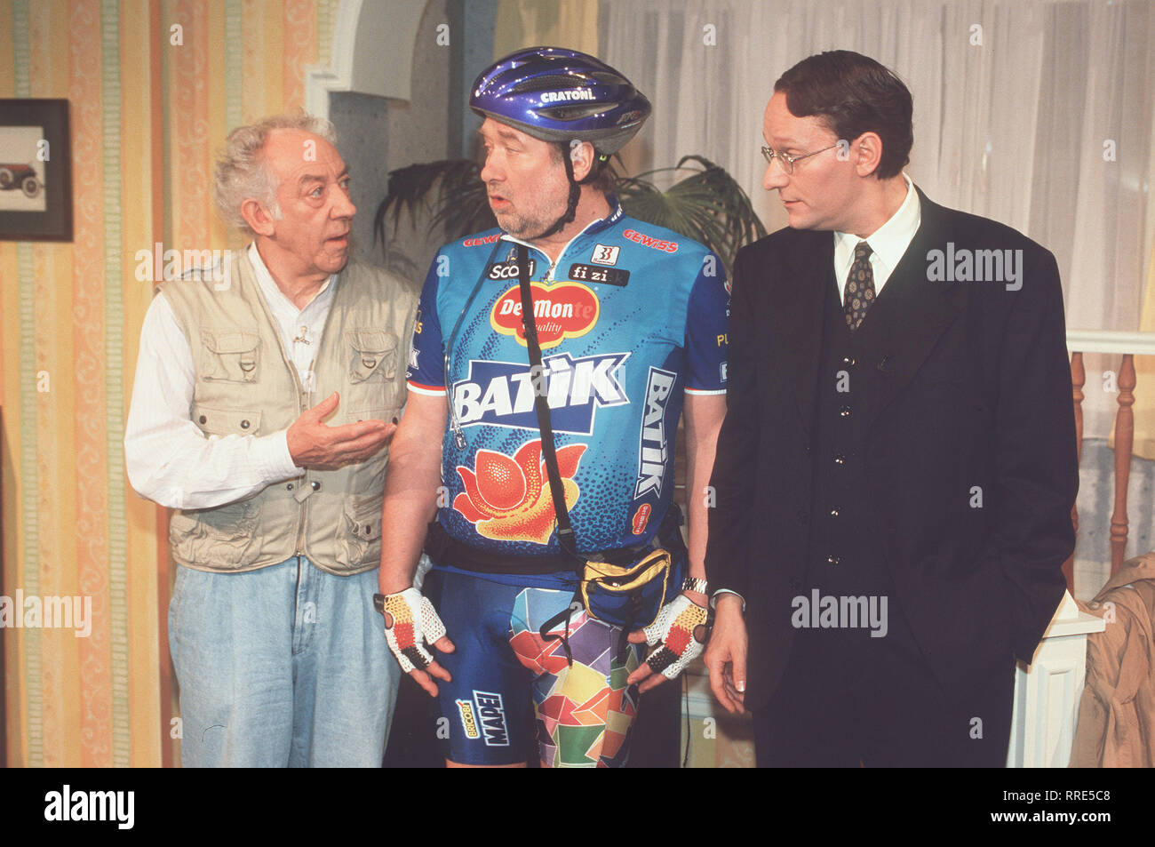 ZEBRALLA / Der Vertrag / Jürgen (DIETER HALLERVORDEN), Hasselberg (JÜRGEN KLUCKERT), Ingo (FRANK LÜDECKE). / VORRAT / , / DFAvertrag2.4 Überschrift: ZEBRALLA / BRD 2000 Foto Stock