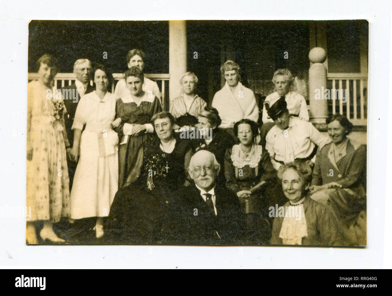 America. US.1900s . Un gruppo di persone anziane in vacanza Foto Stock