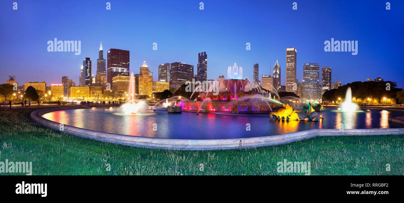 Buckingham Fountain, Chicago, Illinois, Stati Uniti d'America, America del Nord Foto Stock
