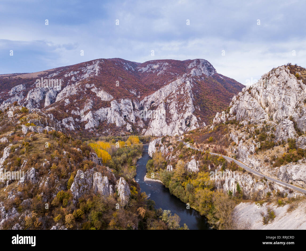 Antenna di Iskar Canyon in autunno, Bulgaria, Europa Foto Stock