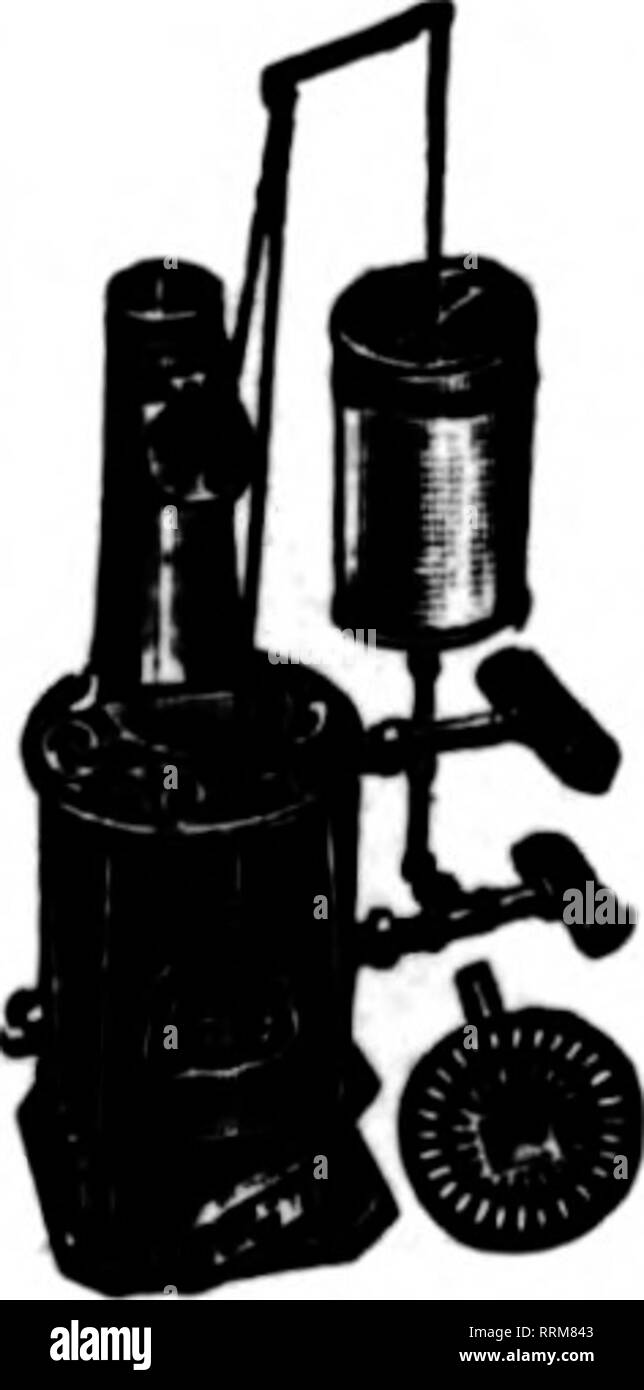 . Fioristi' review [microformati]. Floricoltura. 88 i fioristi^ Recensione Max 3. 1917. fere con lo scarico del carbone dalle vetture non appena essi sono collocati sul lato- le vie di quest'anno, o sarà colpito un altro colpo sul portafoglio dal nuovo programma di controstallia che entrò in vigore il 1 maggio. In seguito tlie controstallie carica su ogni vettura sarà di $ 2 al giorno per i primi quattro giorni e 5 dollari al giorno successivo. Questi tassi sono più del doppio di quelli in vigore un anno fa e soppiantare i tassi di emergenza messi in atto dalla Interstate Commerce Commission de- cember 1, 1916. Tassi di emergenza Foto Stock