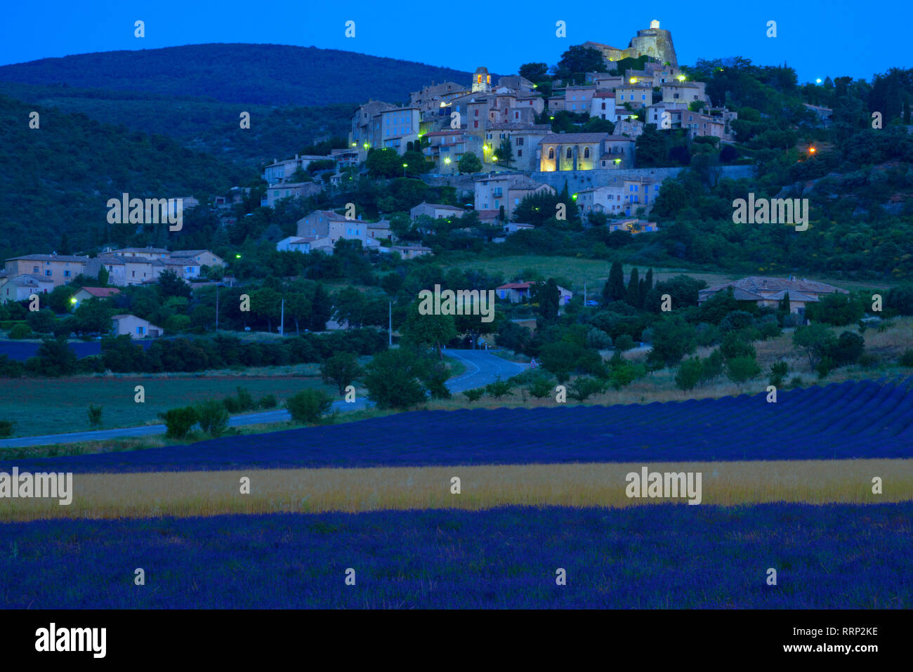 L'Europa, europea, Francia, Provence-Alpes-Côte d'Azur, Provenza, Vaucluse, francese, southern, Simiane la Rotonde Foto Stock