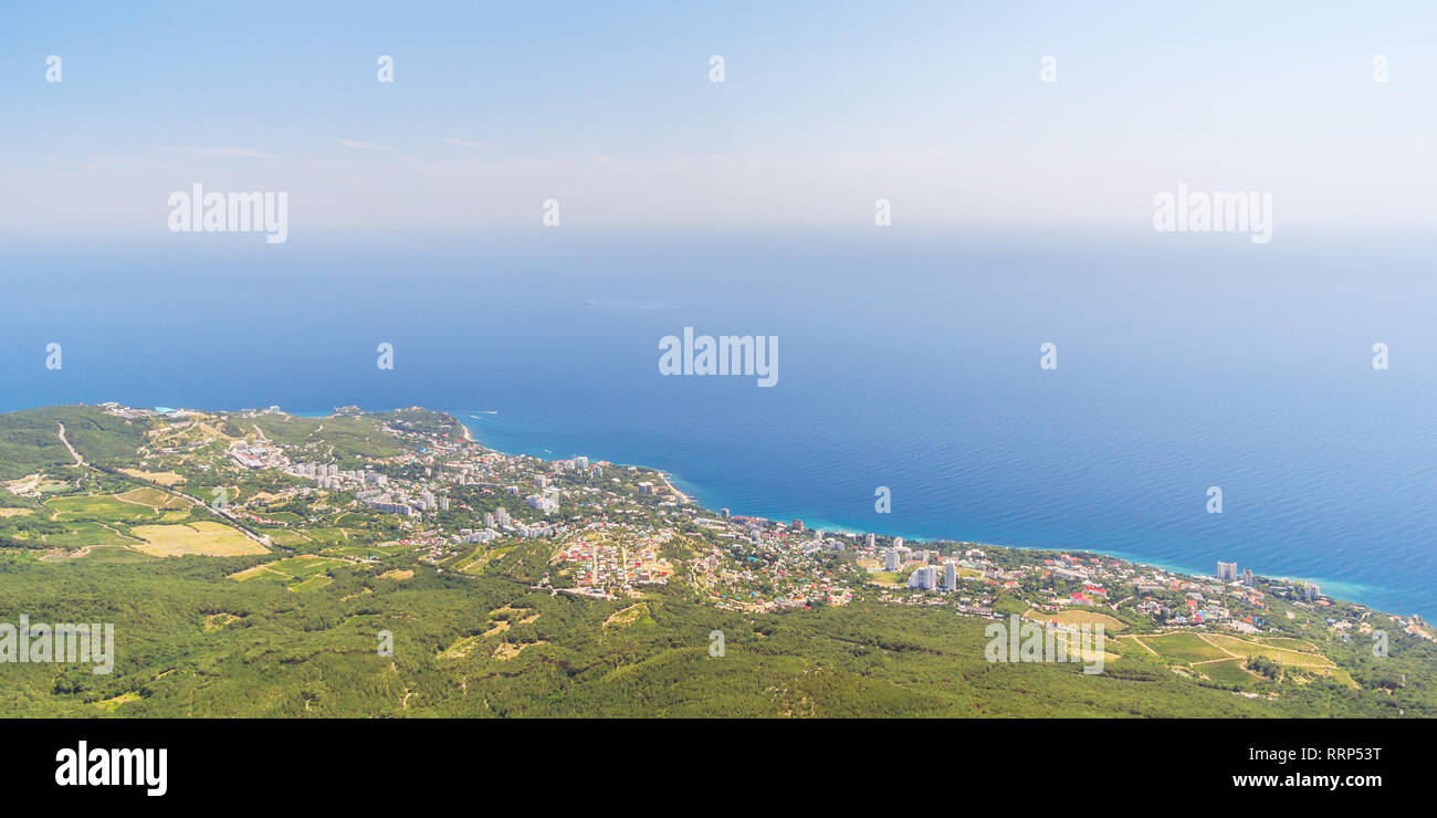 Panorama della costa del Mar Nero dal Monte Ai-Petri Foto Stock