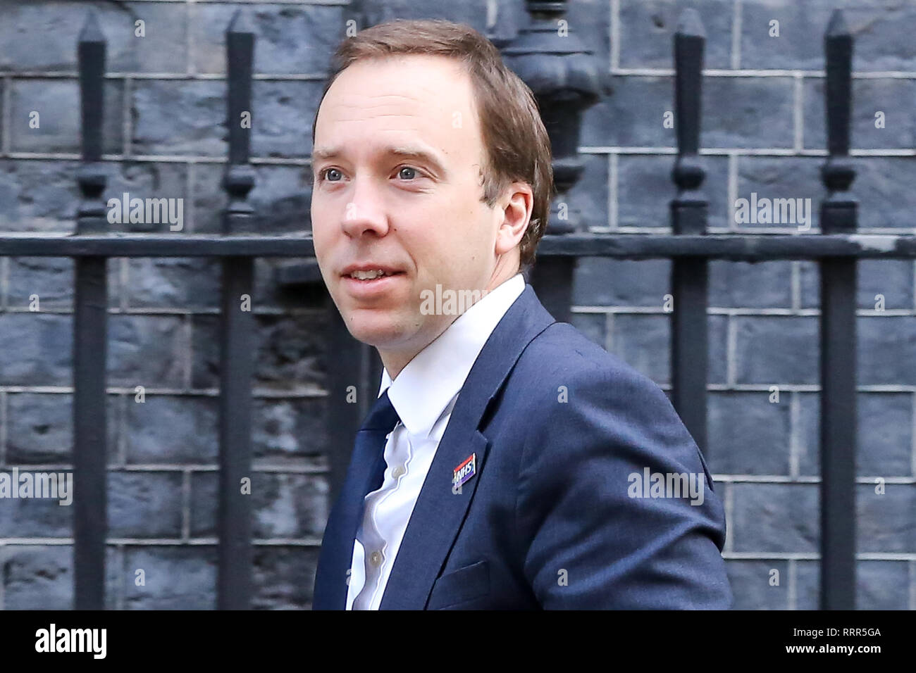 Matthew Hancock - il Segretario di Stato per la salute e la cura sociale è visto al suo arrivo a Downing Street a frequentare il settimanale riunione del gabinetto. Foto Stock