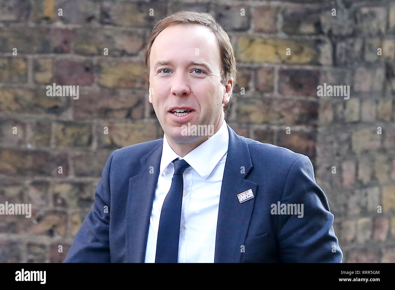 Matthew Hancock - il Segretario di Stato per la salute e la cura sociale è visto al suo arrivo a Downing Street a frequentare il settimanale riunione del gabinetto. Foto Stock