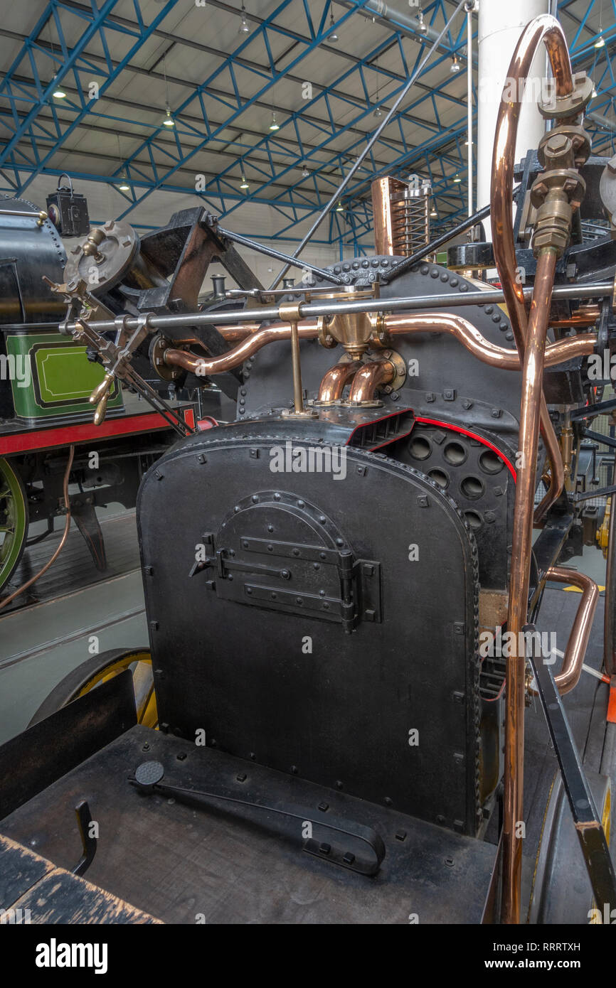 L'aria aperta la cabina sulla replica di Stephenson's Rocket, come è apparso nel 1829 in mostra al Museo nazionale delle ferrovie, York, UK. Foto Stock