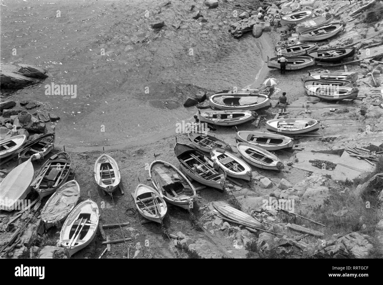 Tossa de Mar - Spanien, Boote am Strand von Tossa de Mar, VII.1761-20 Foto Stock