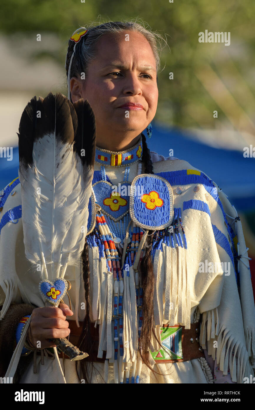 America del Nord, America, Americana, STATI UNITI D'AMERICA, Pacific Northwest, Oregon,Warm Springs, Indian Reservation, trattato giorni Pow Wow, ballerino tradizionale Foto Stock