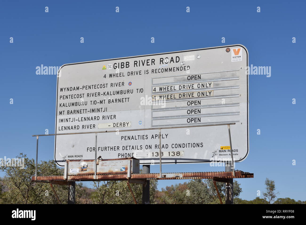 Cartello stradale all'inizio dell'Gibb River Road in Australia Occidentale Foto Stock