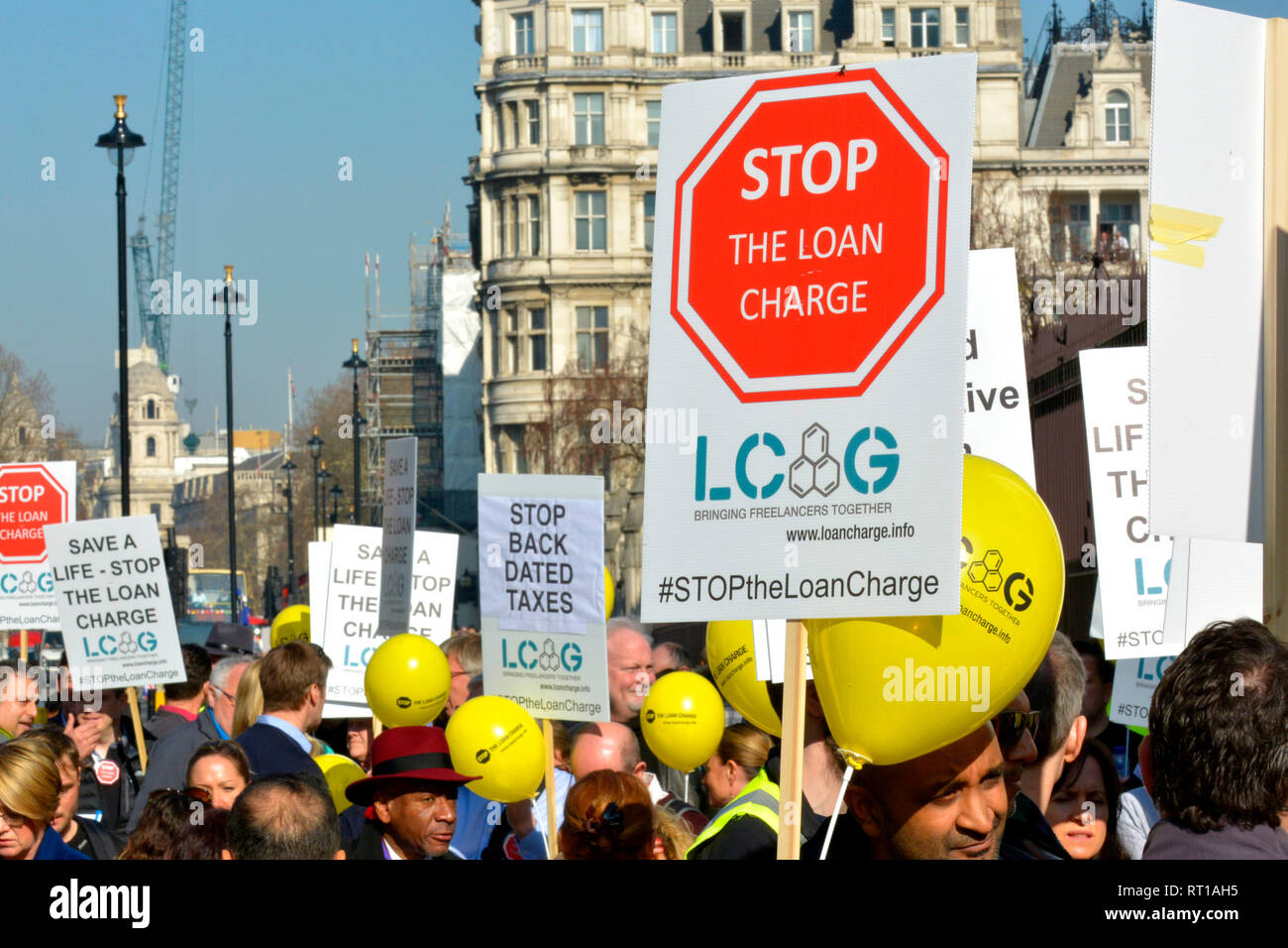 Londra, 27 Febbraio il prestito Carica Gruppo di azione - formato per aumentare la consapevolezza della retrospettiva carico fiscale introdotto dal governo HM nel 2017 Bilancio dimostra al di fuori del Parlamento Credito: PjrNews Foto Stock