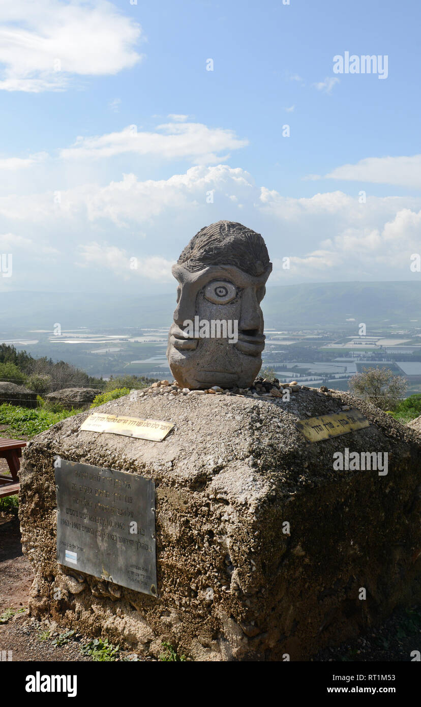 Un memoriale per Eli Cohen sull'Eli Cohen trail nel Golan. Foto Stock