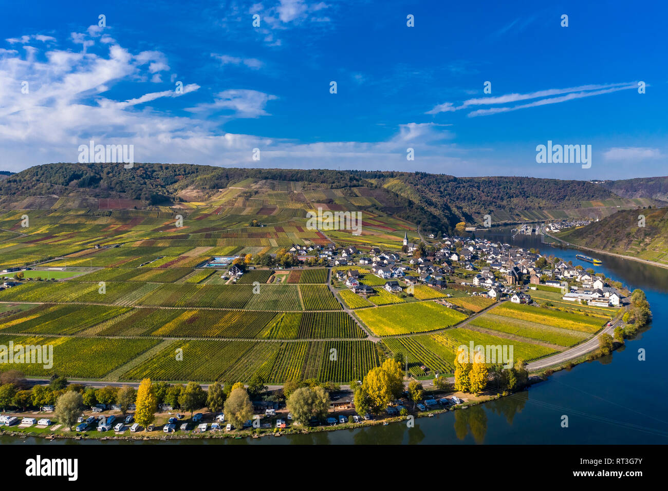 In Germania, in Renania Palatinato, Poltersdorf, fiume Moselle Foto Stock