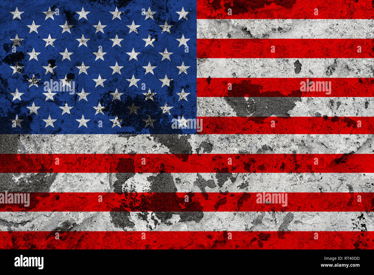 Stati Uniti d'America bandiera sul vecchio muro. Patriottica sfondo grunge. Bandiera nazionale degli Stati Uniti d'America Foto Stock