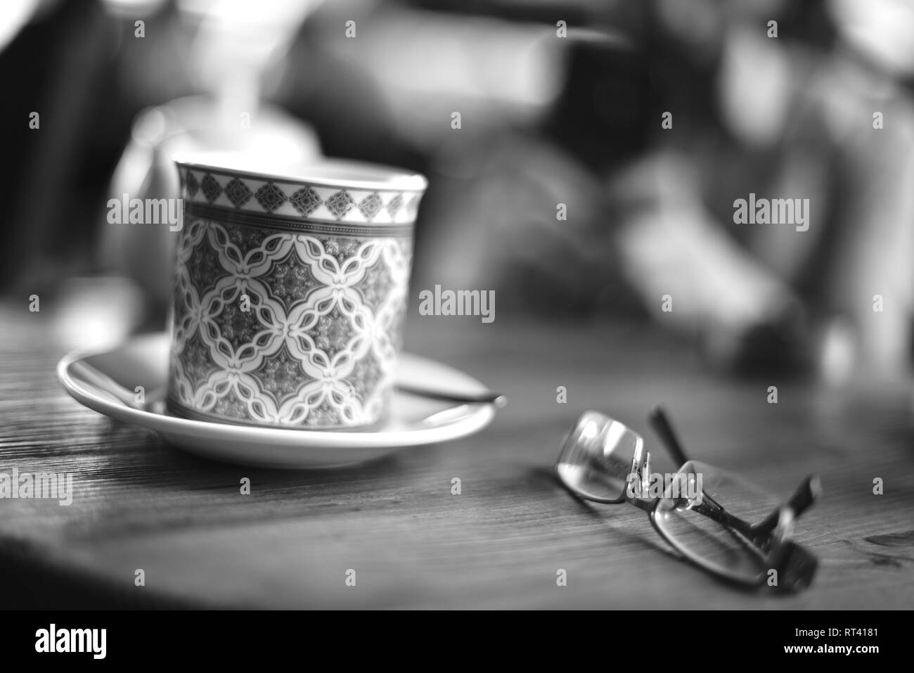 Tazza e bicchieri da caffè Foto Stock