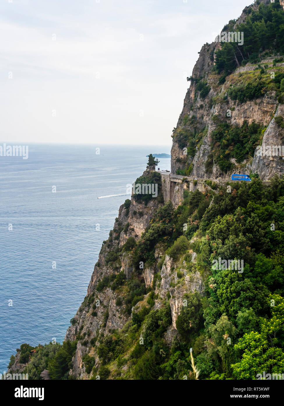 L'Italia, la Campania, il Golfo di Salerno, Sorrent, Costiera Amalfitana, Positano, cliff costa, Tordigliano Belvedere Foto Stock