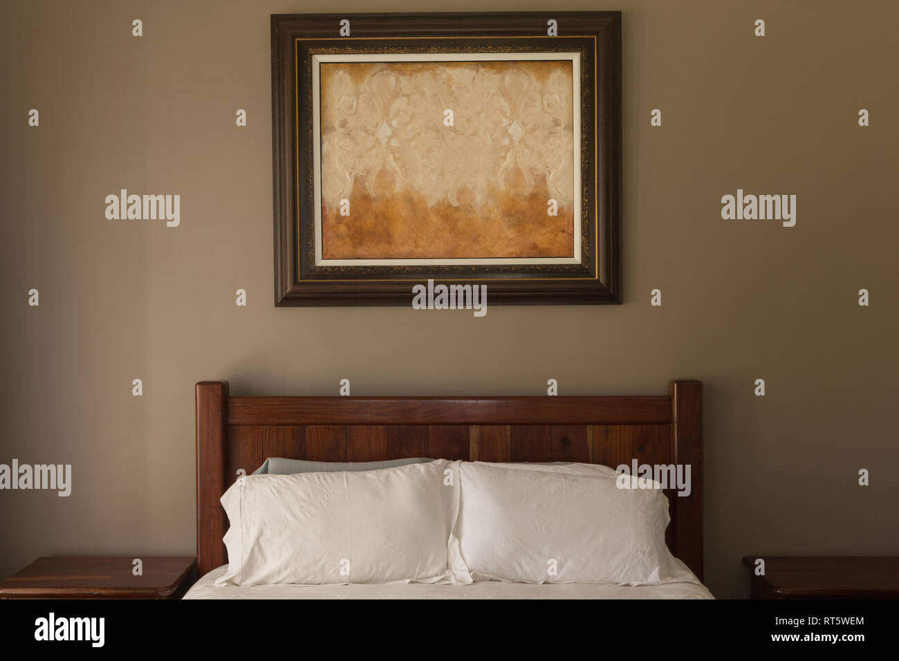 La cornice in camera da letto a casa Foto Stock