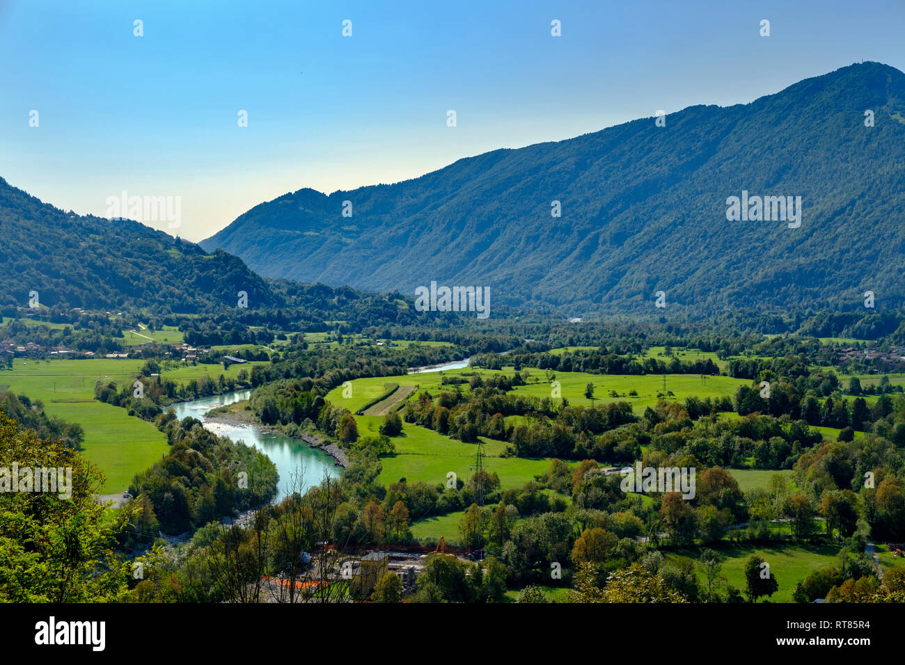 La Slovenia, Soca Valley, Soca River Valley vicino a Kobarid Foto Stock