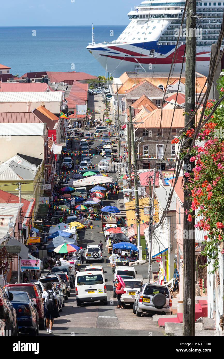La Chiesa di San Giorgio il vegetale, Spice e Craft Market dalla cima della collina di mercato, St.George's, Grenada, Piccole Antille, dei Caraibi Foto Stock
