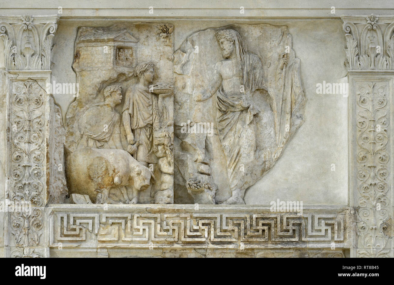 Roma. L'Italia. L'Ara Pacis Augustae, Museo dell'Ara Pacis. Esterno la parete ovest (anteriore Roma. L'Italia. L'Ara Pacis Augustae, Museo dell'Ara Pacis. Esterno la parete ovest (anteriore