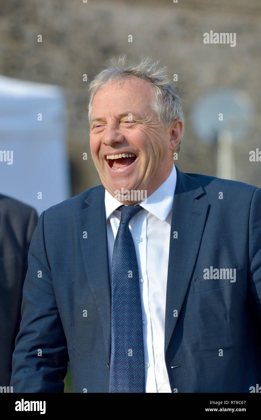 John Mann MP (Manodopera: Bassetlaw) intervistato su College Green, Westminster, London, Maggio 2018 Foto Stock